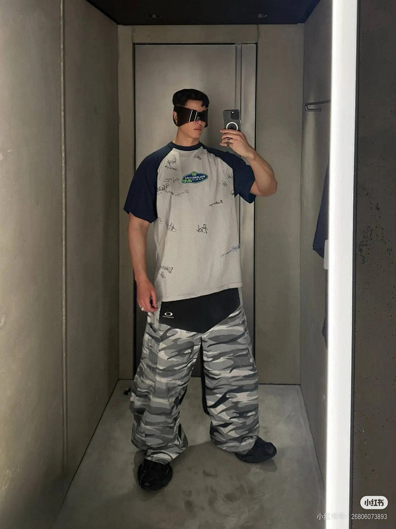Balenciaga 58355-24L - Image 4
