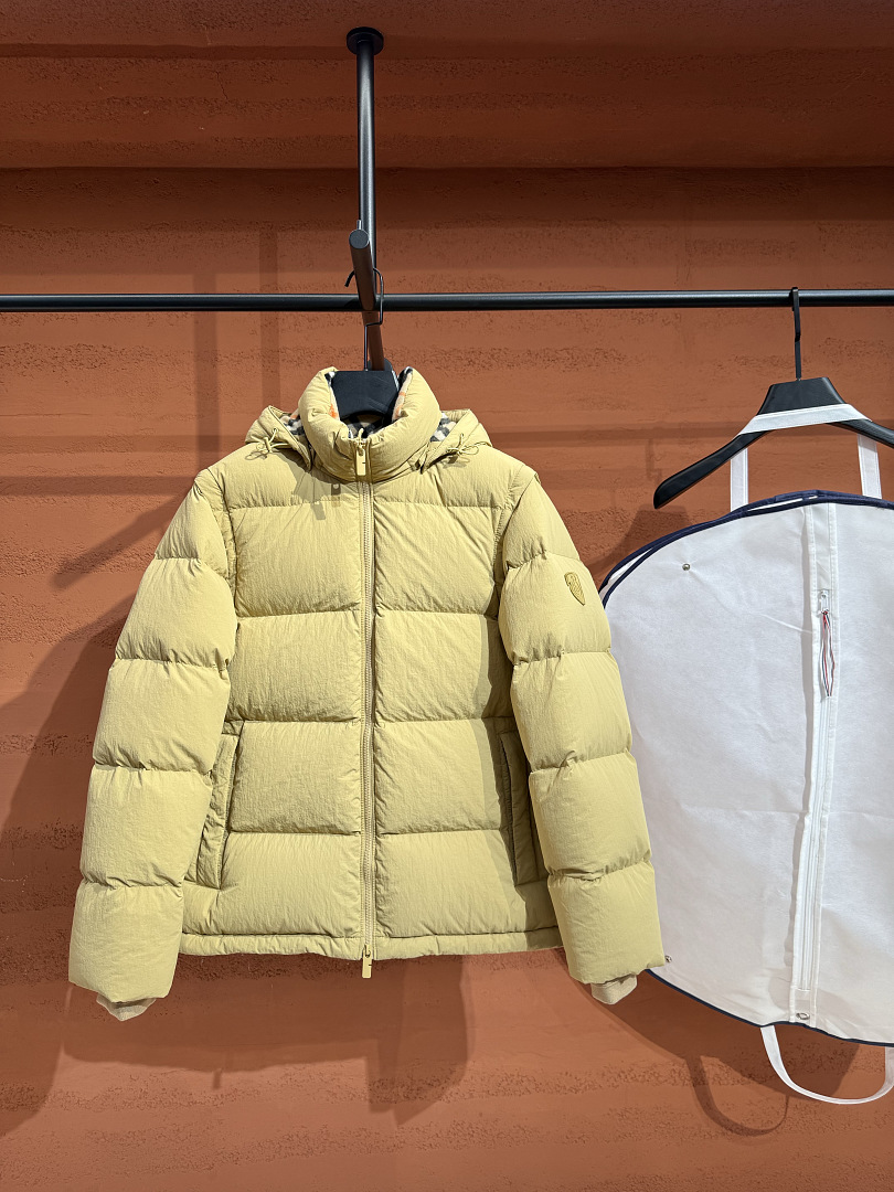 Burberry 3757-86L - Image 13
