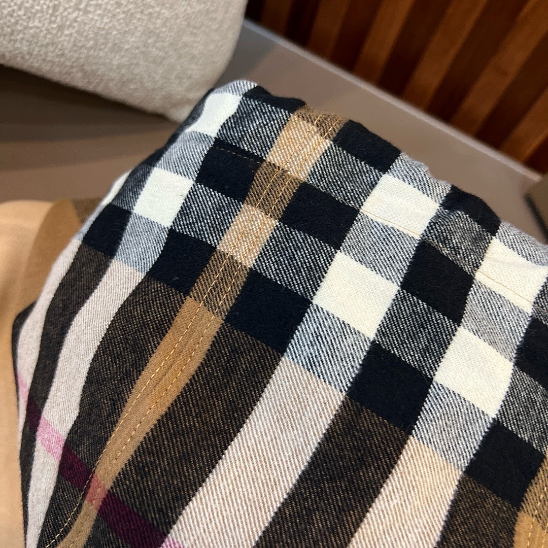 Burberry 6B013-65L - Image 10