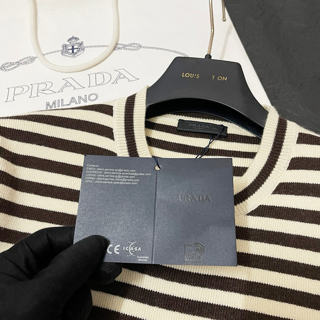 Prada 625341-60L - Image 11