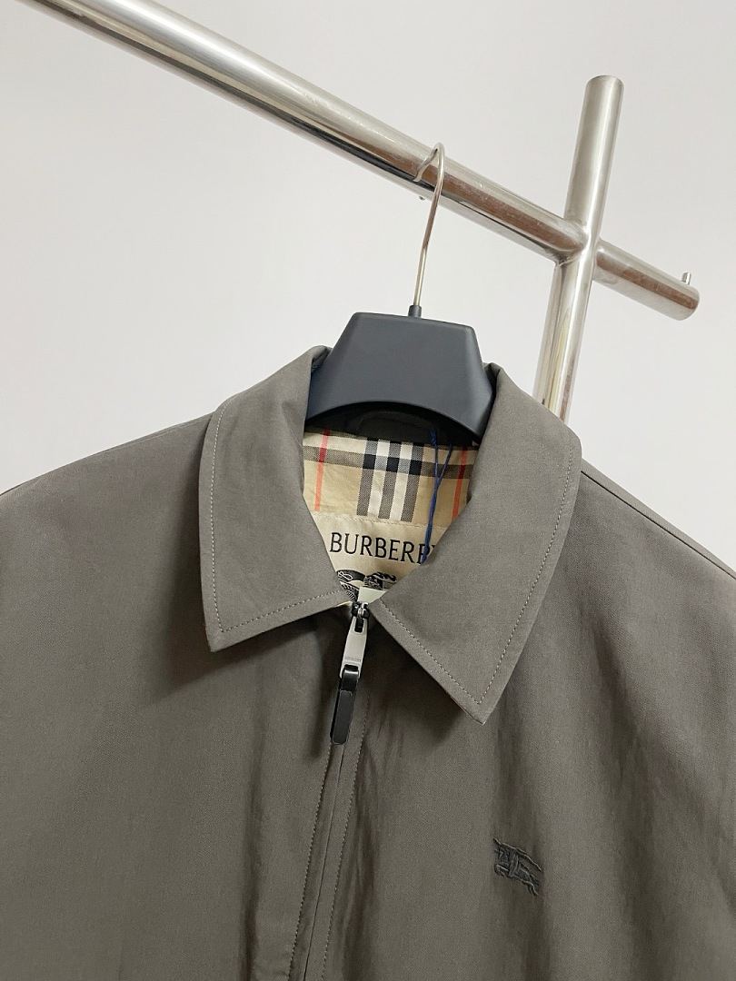 Burberry 6443-61L - Image 4