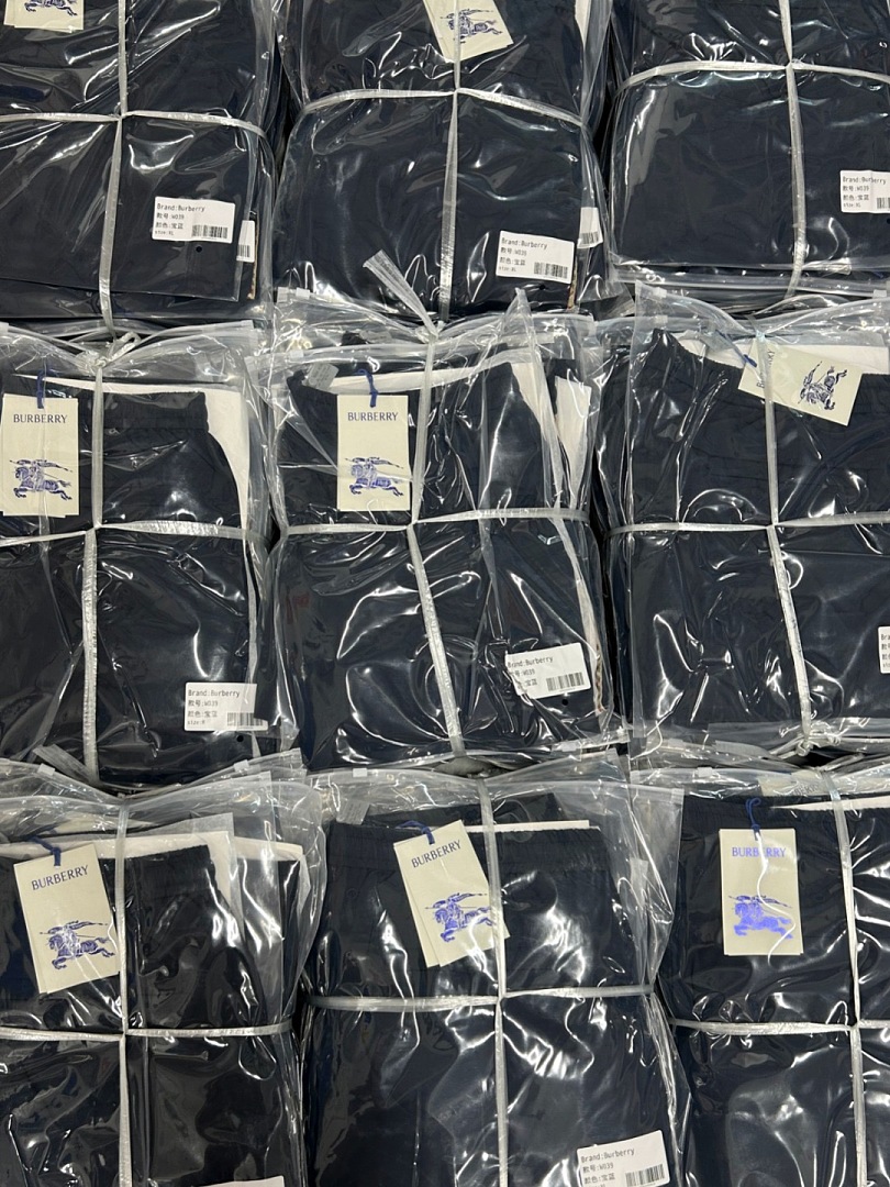 Burberry 5039−51L - Image 6