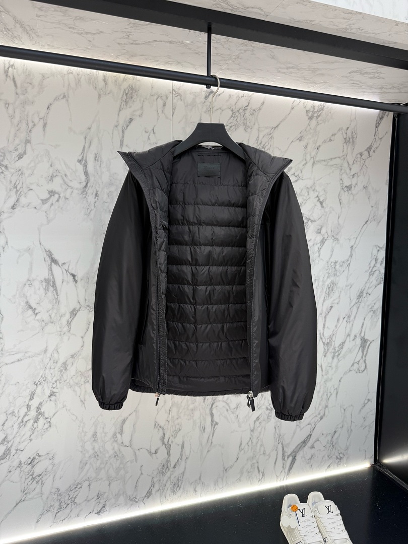 Prada 5686−52L - Image 4