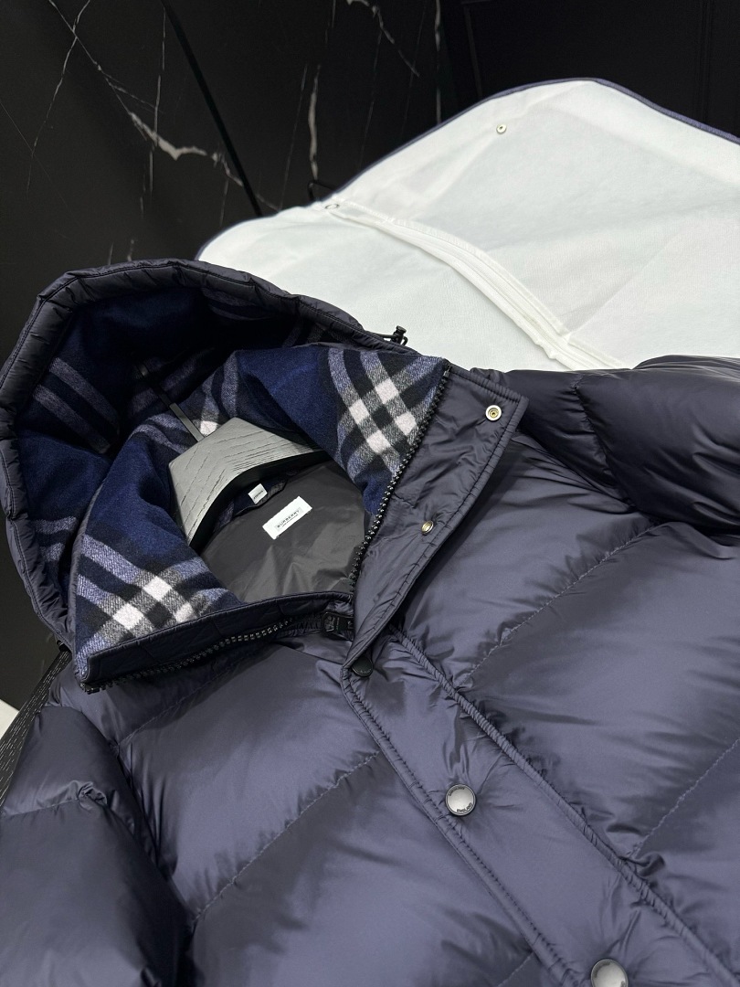 Burberry 38078-83L - Image 8