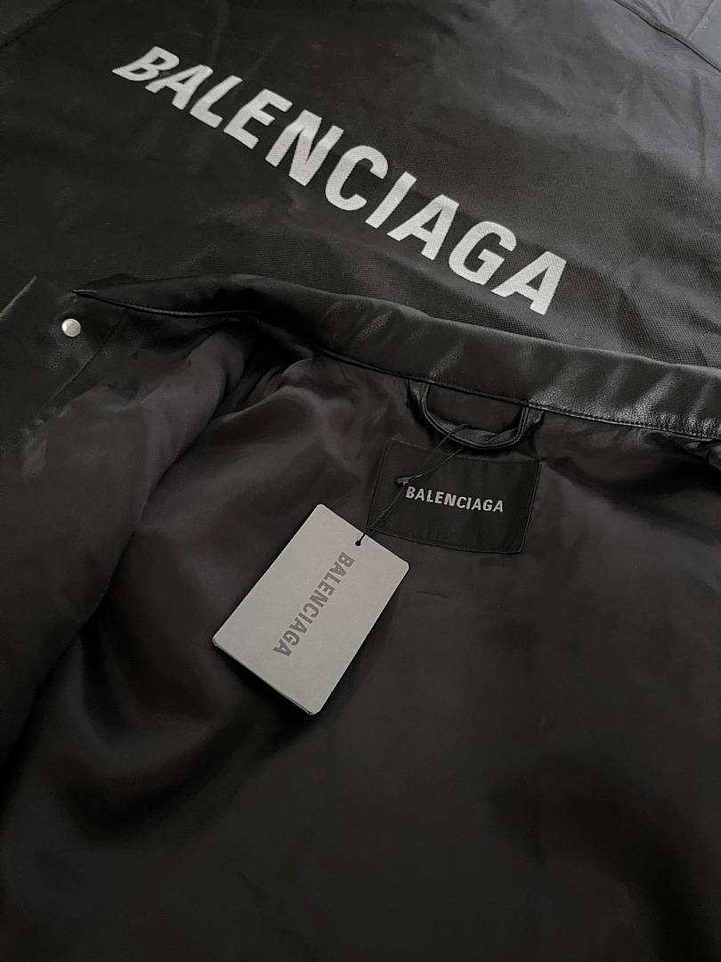 Balenciaga 6660-60L - Image 10