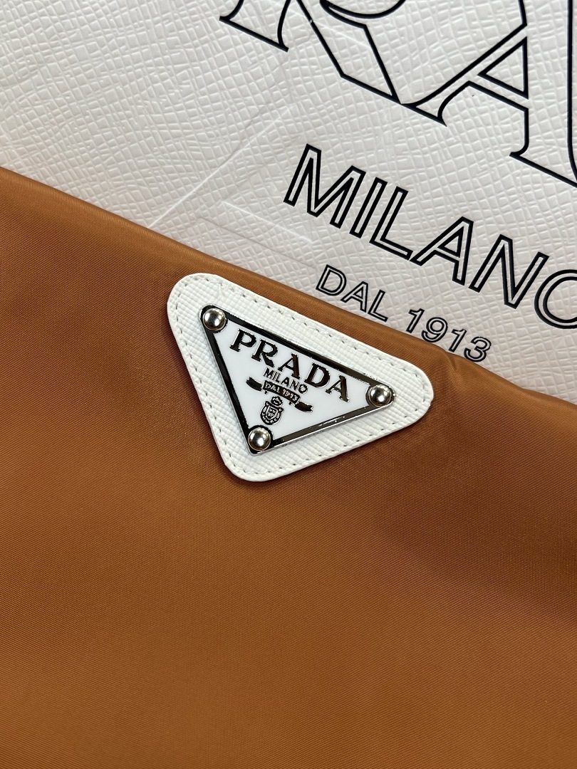 Prada 58842-8L - Image 17
