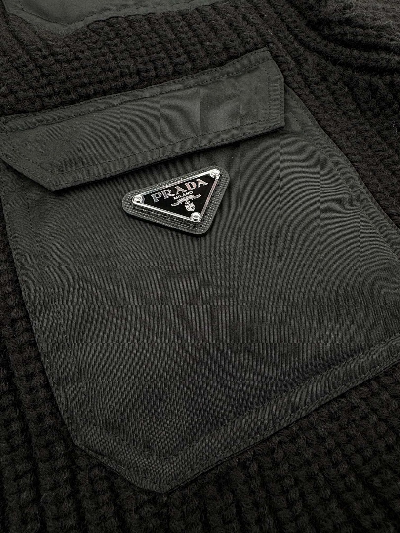 Prada 624067-60L - Image 11