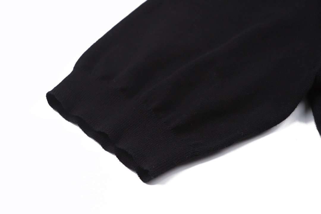 Celine 526026−51L - Image 19