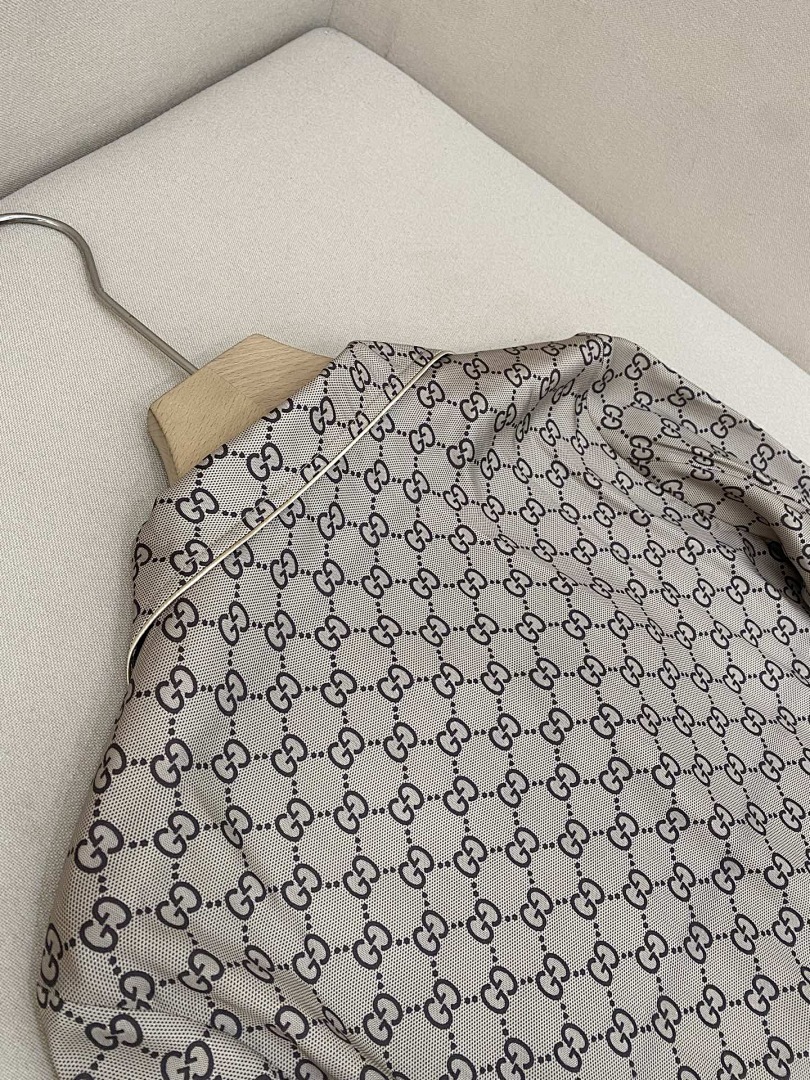 Gucci 37527-37528-8L - Image 26