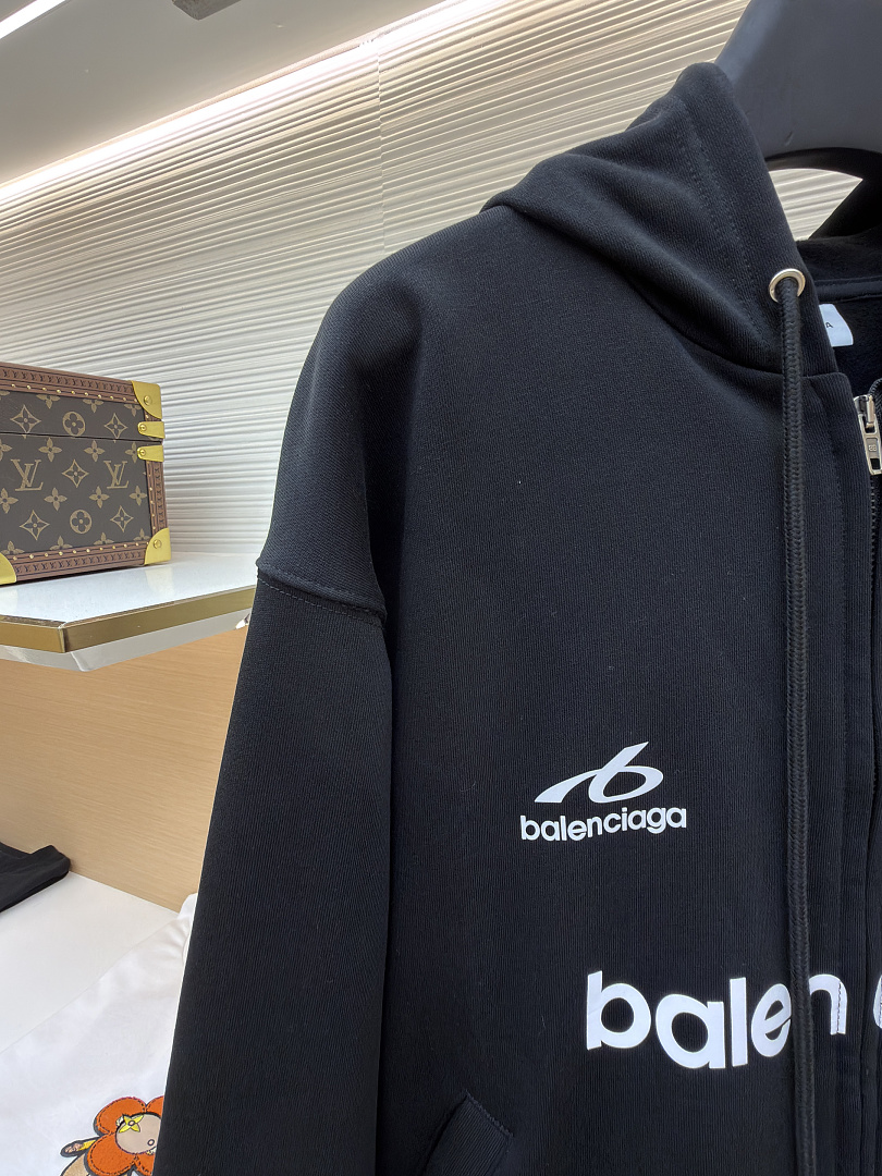 Balenciaga 5134−8L - Image 8