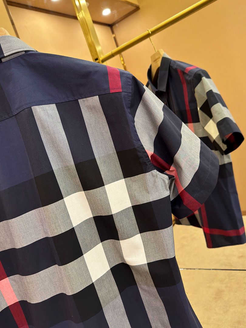 Burberry L68B074-65L - Image 11