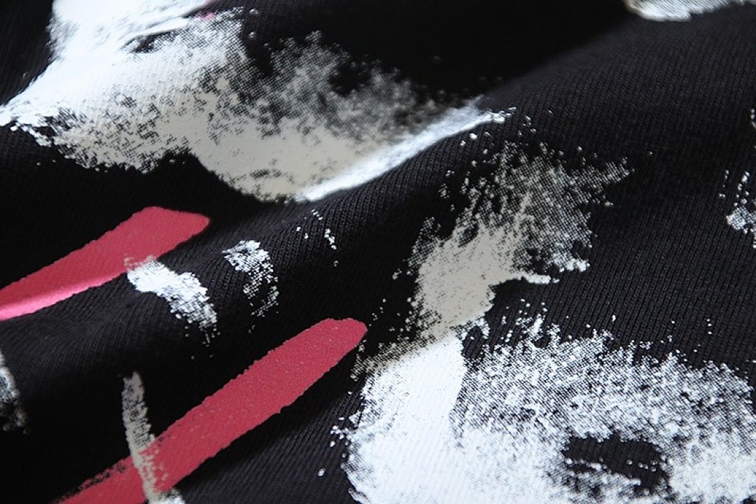 Off-White . - Image 10