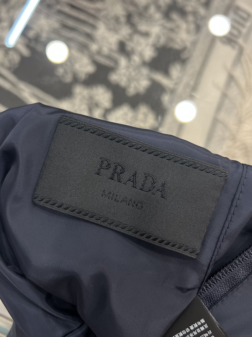 Prada 58971−8L - Image 8