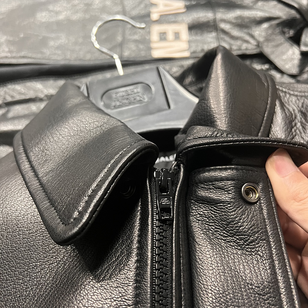 Balenciaga 580W00017Real Leather - Image 8