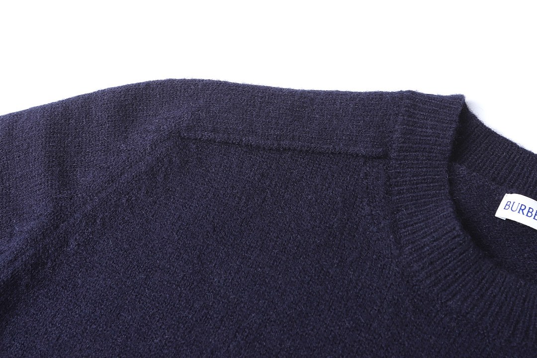Burberry 525350−51L - Image 6