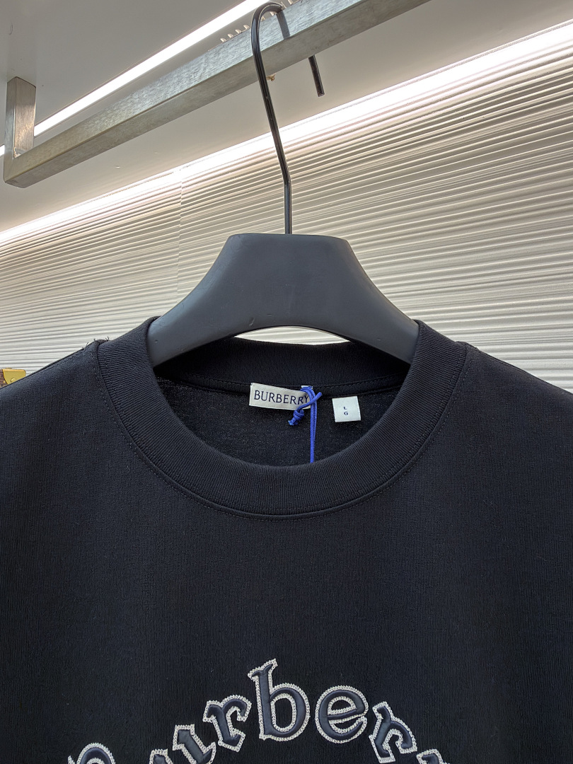 Burberry 52028−51L - Image 19