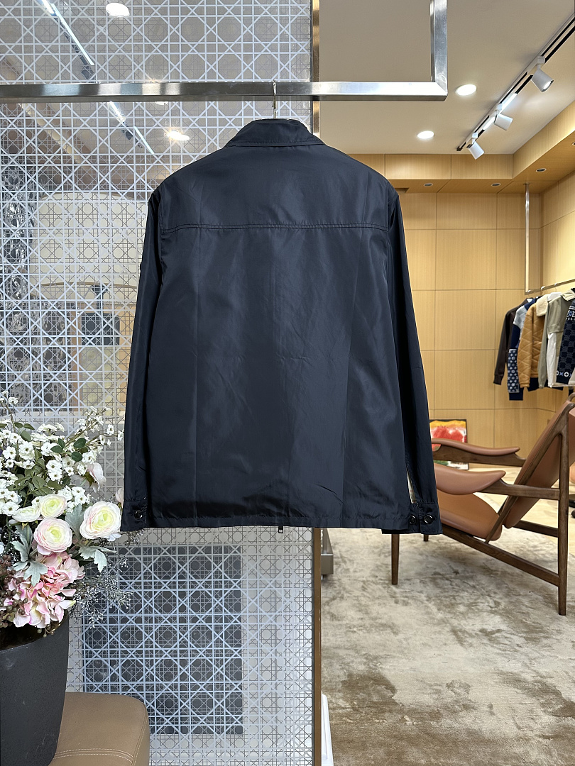 Burberry 539−8L - Image 4