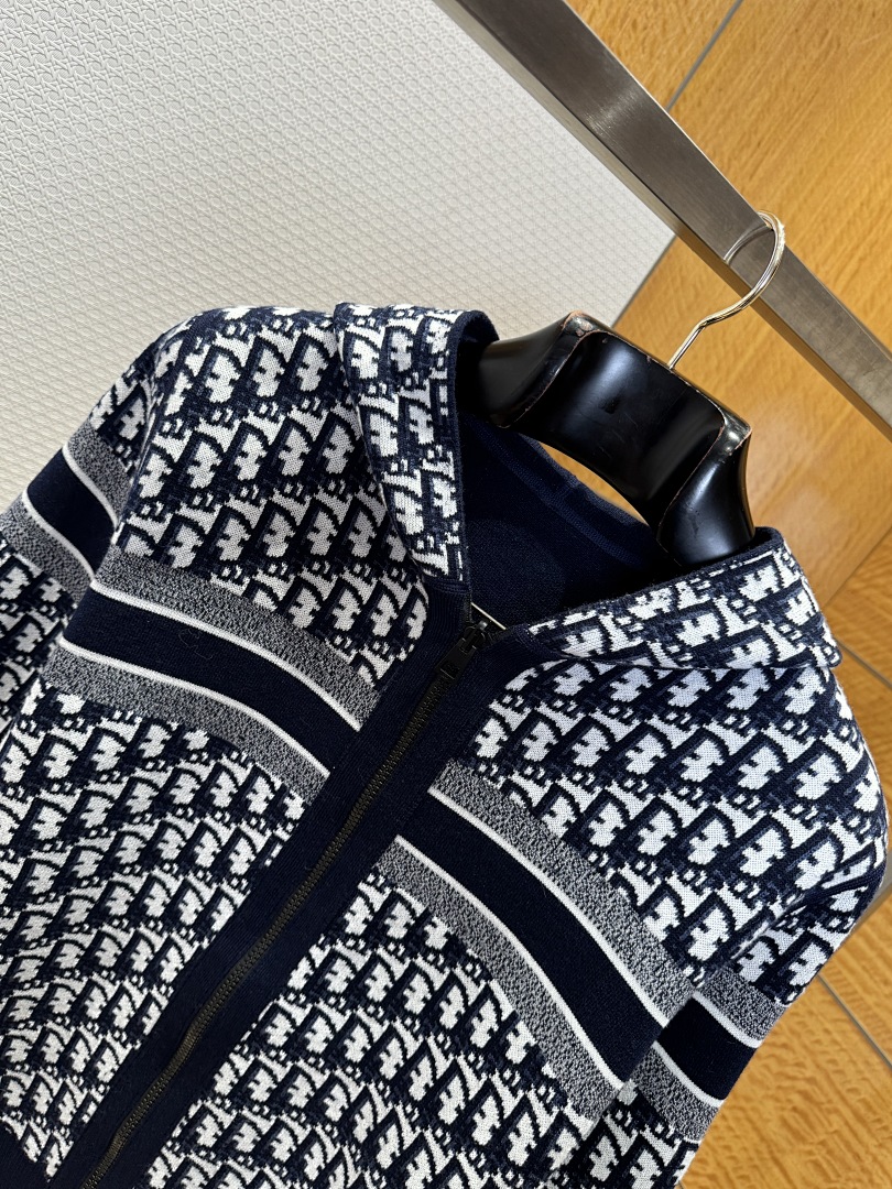 Dior . 58153−8L - Image 13