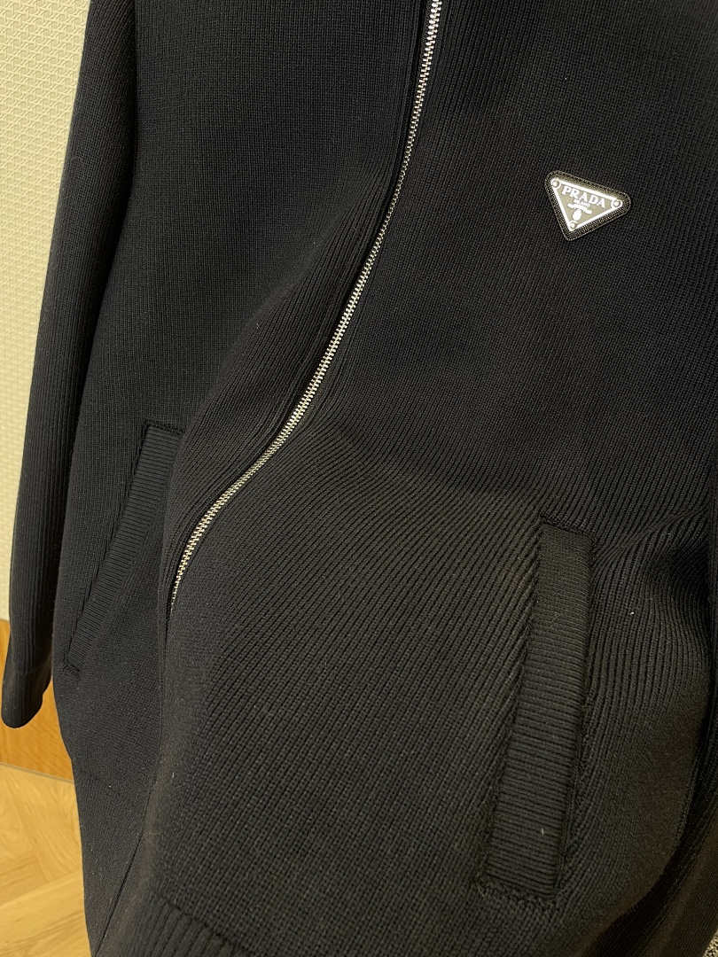 Prada 52015-8L - Image 8