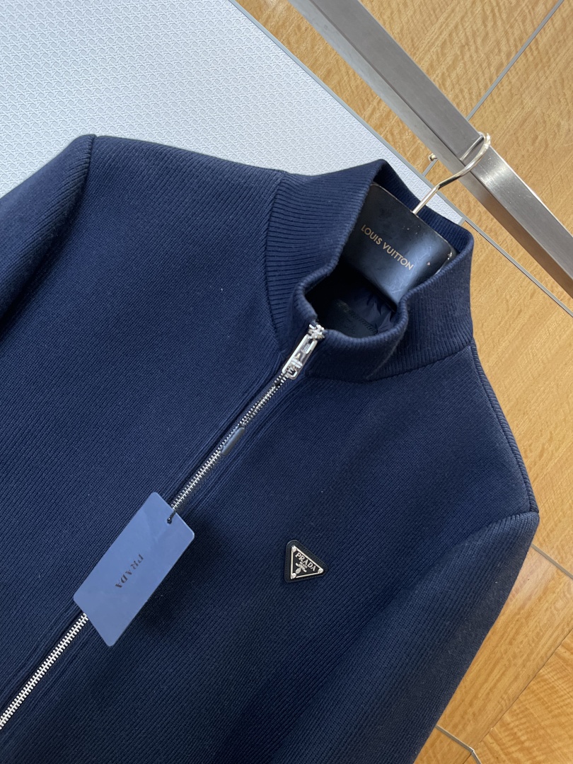 Prada 52015-8L - Image 11