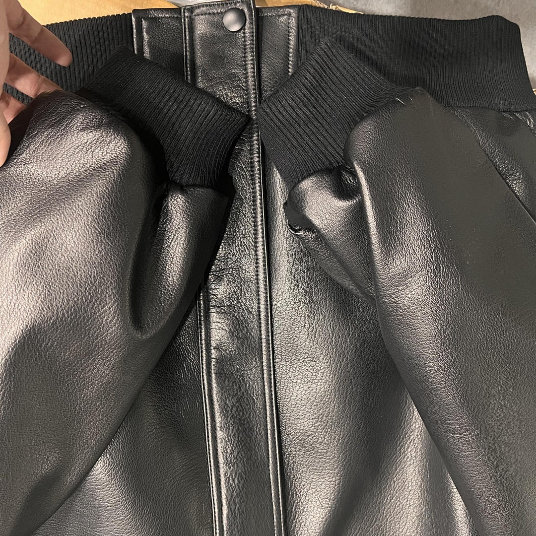 Balenciaga 580W00017Real Leather - Image 11
