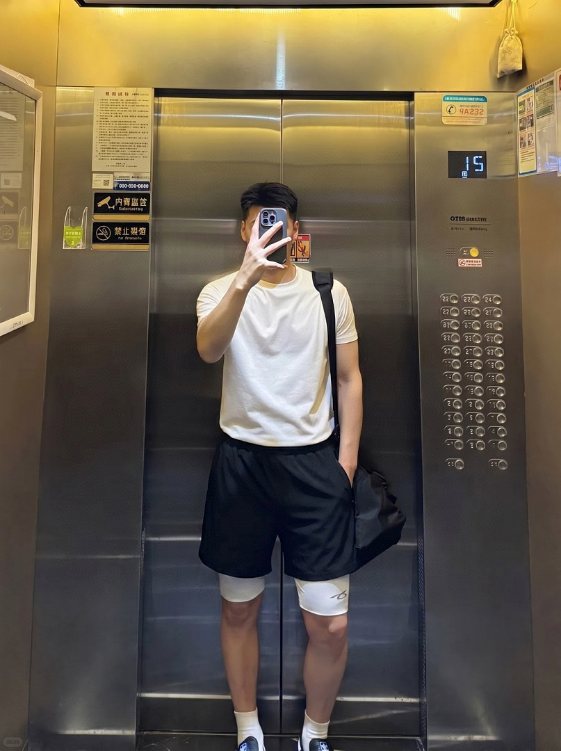 Balenciaga 3126-41L - Image 3