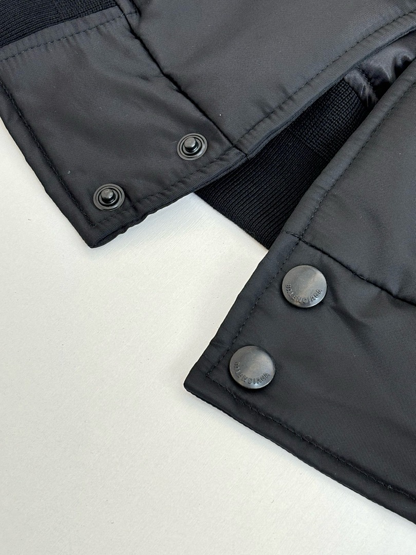 Balenciaga 3133-2L - Image 10