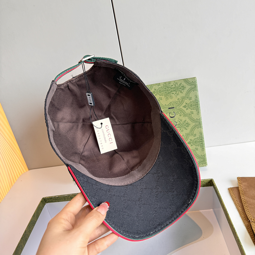 Gucci 64003-66L - Image 10