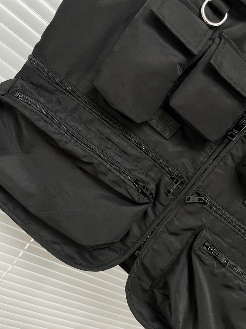 Prada 3023-32L Reversible - Image 8