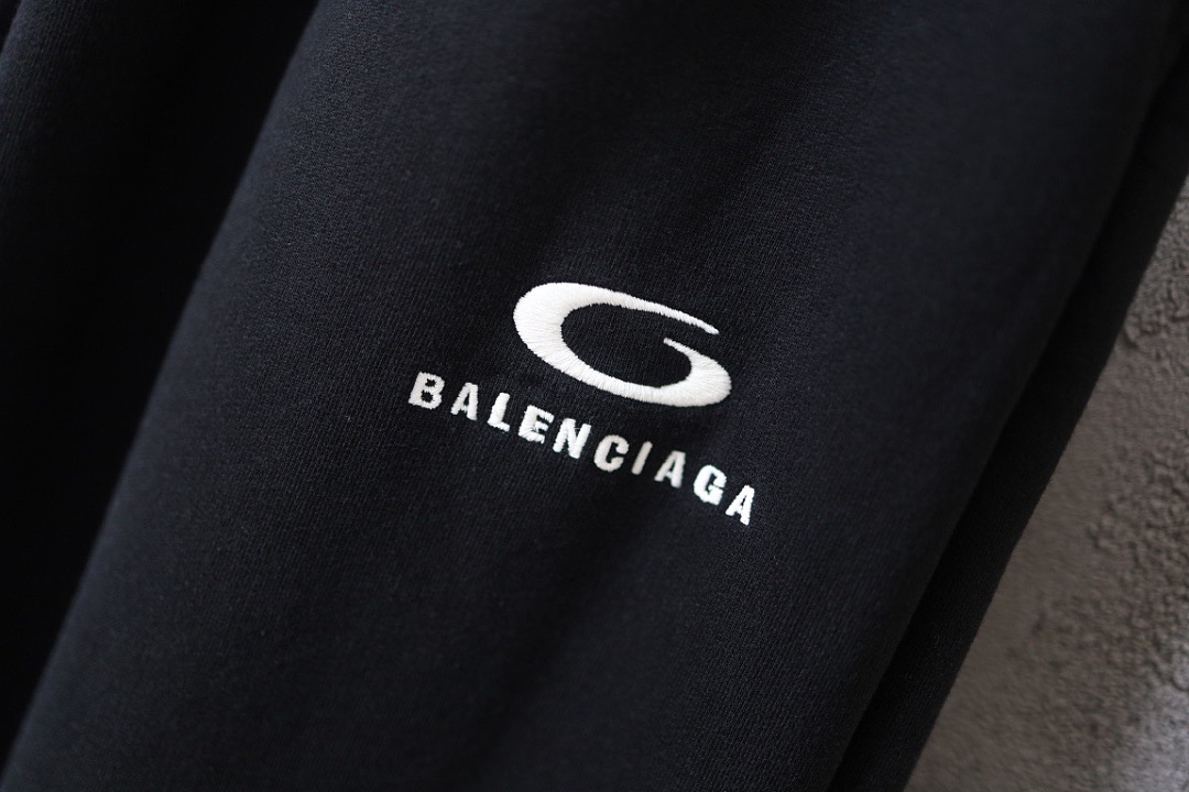 Balenciaga 5A043-25L - Image 5