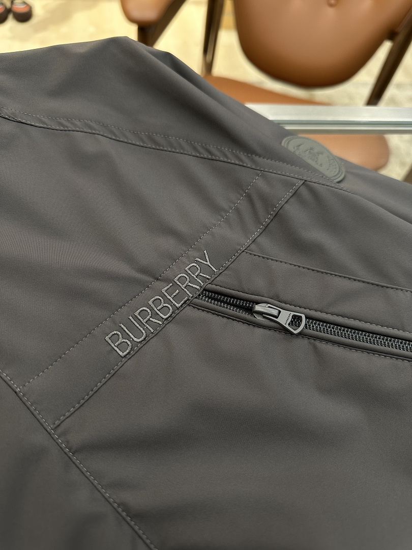Burberry 5150−8L - Image 28