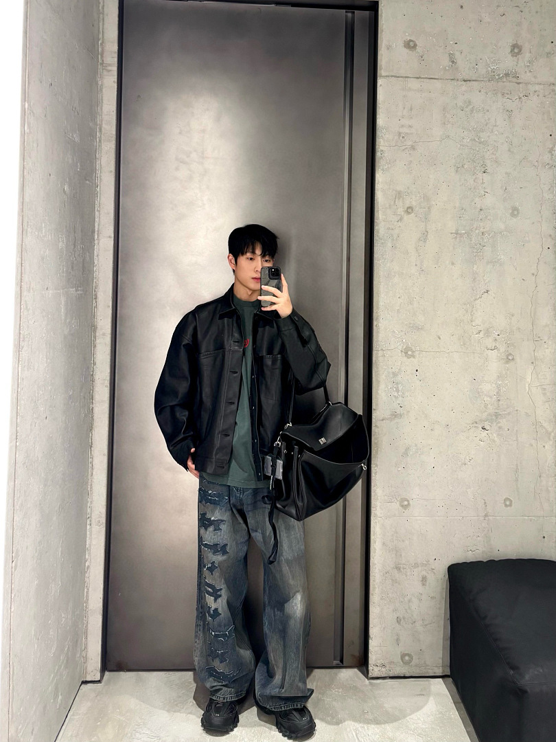 Balenciaga 6B769-60L - Image 3