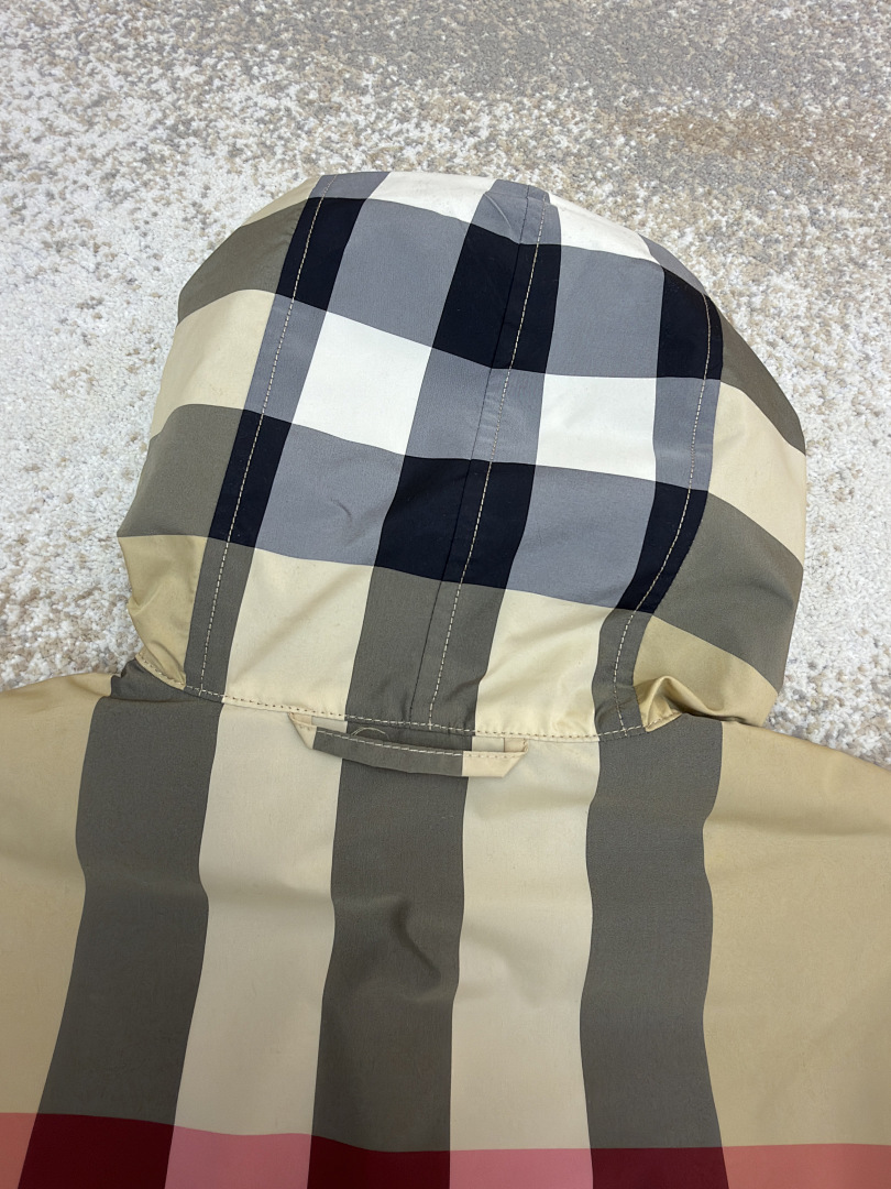Burberry 6D245-61L - Image 10