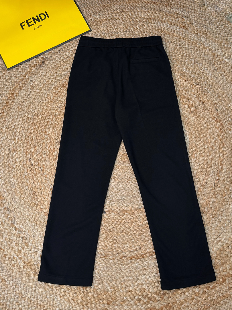 On Running Price:Jacket 499 Pants: 319 5183−8L - Image 24