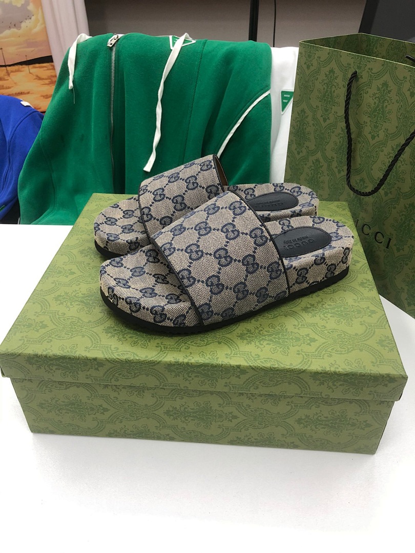 Unbranded Yuan Slides. Floral Black Logo - Image 5
