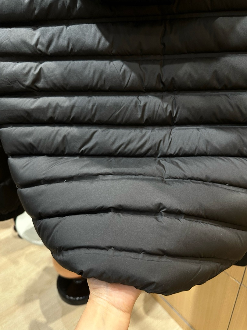Prada 5214−8L - Image 19