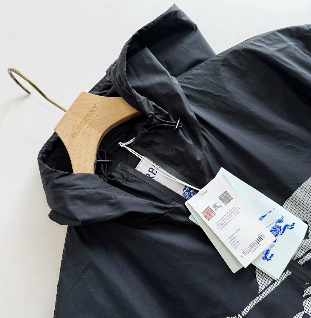 Burberry 6D001-61L - Image 9