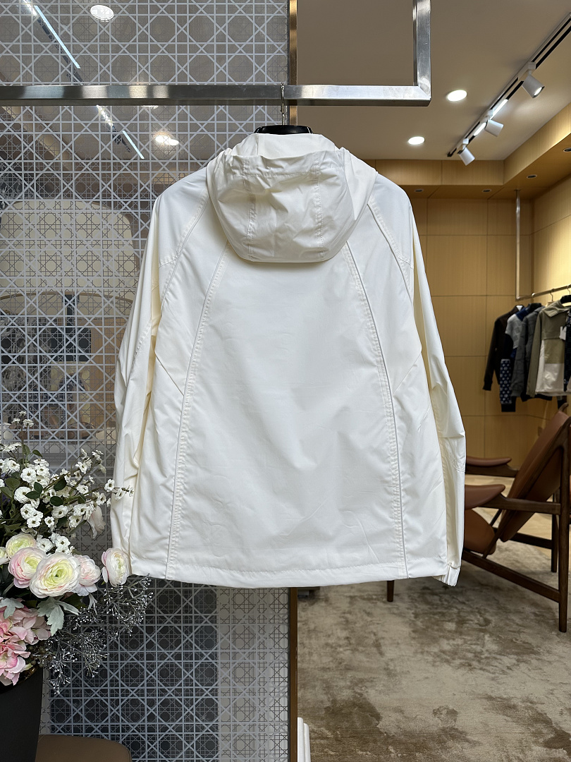 Burberry 5152−8L - Image 19