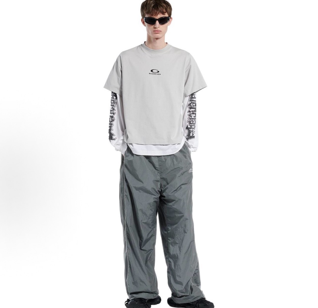 Balenciaga 568−24L - Image 3