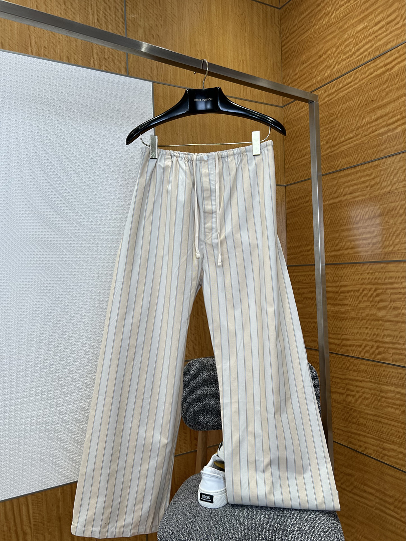 Miu Miu 3100-41L - Image 10