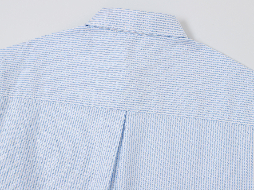 On Running [Restocking]180Gsm 100% Cotton Oxford Weave Boxy Cropped Fit Long-Sleeved Shirt - Image 6