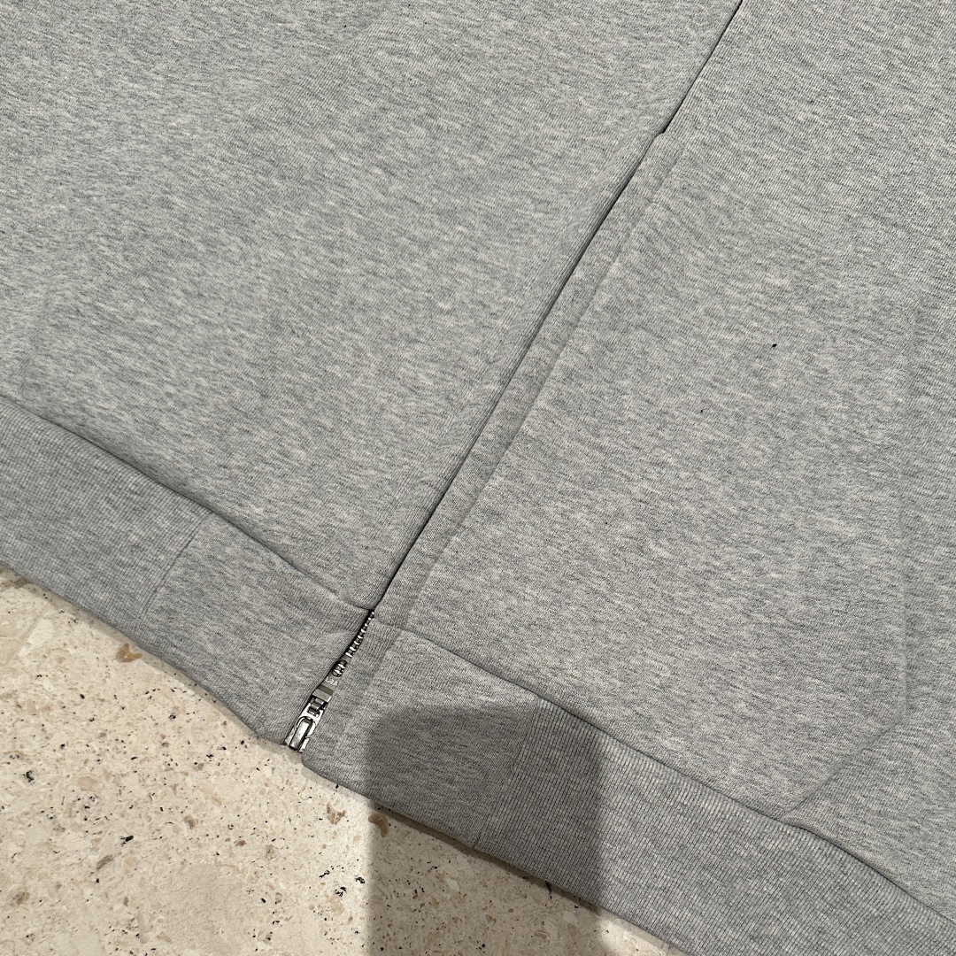 On Running 630Gsm Union Kingdom Boxy Cropped Fit Blank Zip-Up - Image 72
