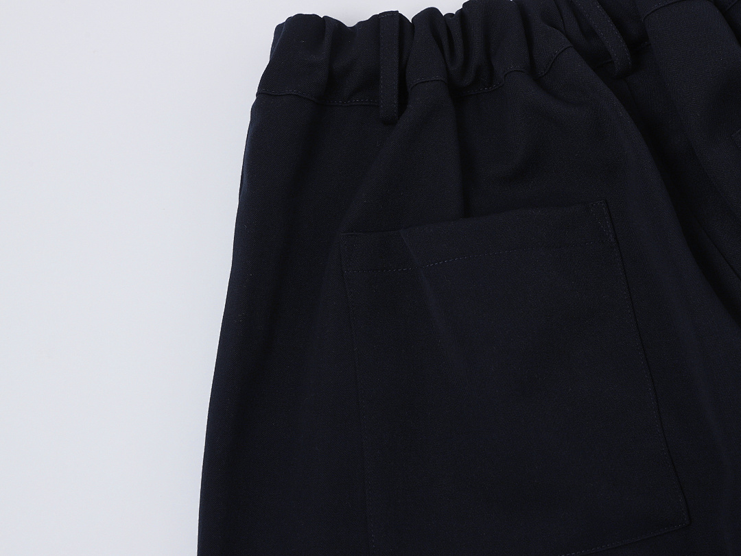 On Running 350Gsm Union Kingdom Baggy Fit Pleated Pant - Image 25