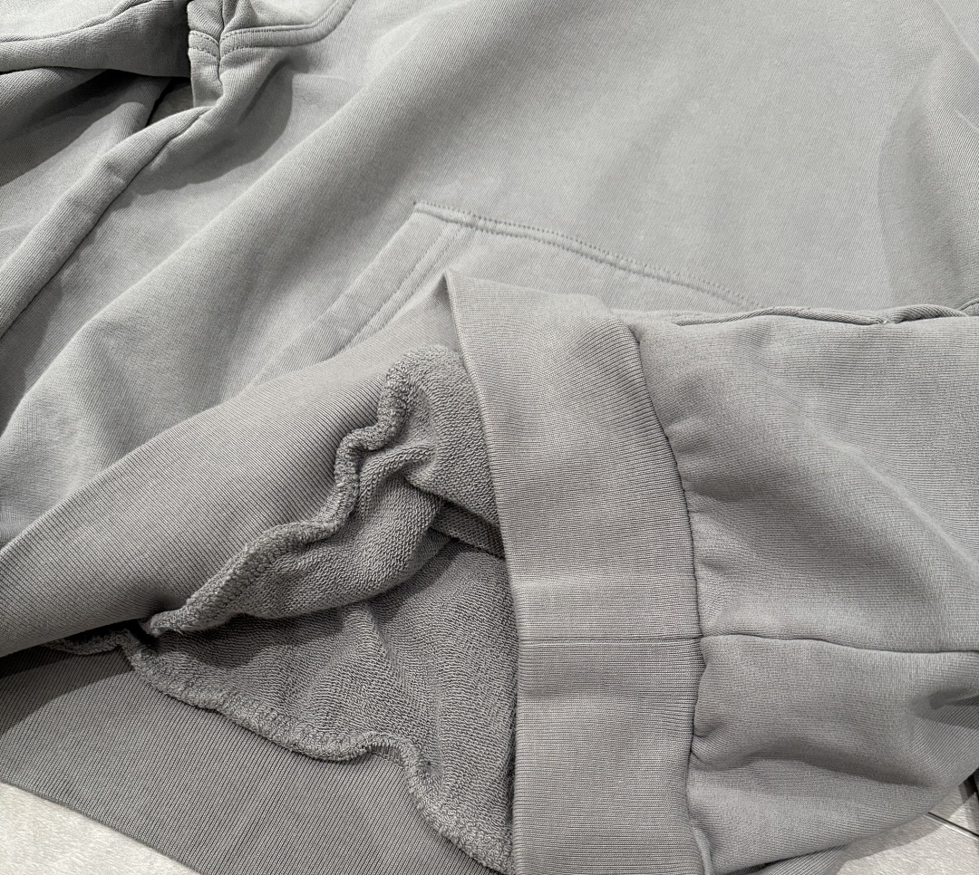 On Running 420Gsm Union Kingdom Terry Faric 100% Cotton Cropped Fit Blank Hoodie - Image 59