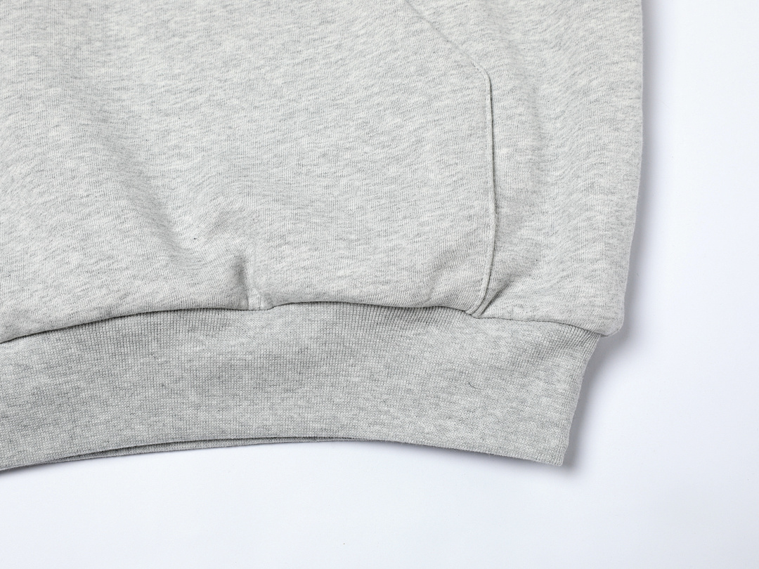 On Running 1000Gsm Union Kingdom Double-Layer 100% Cotton Fleece Reversible Cropped Fit Hoodie - Image 8