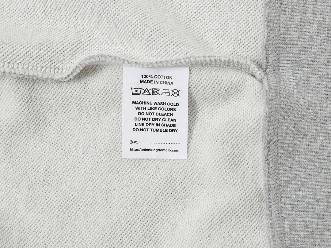 On Running 360Gsm Union Kingdom 100% Cotton French Terry Boxy Cropped Fit Zip-Up - Image 9