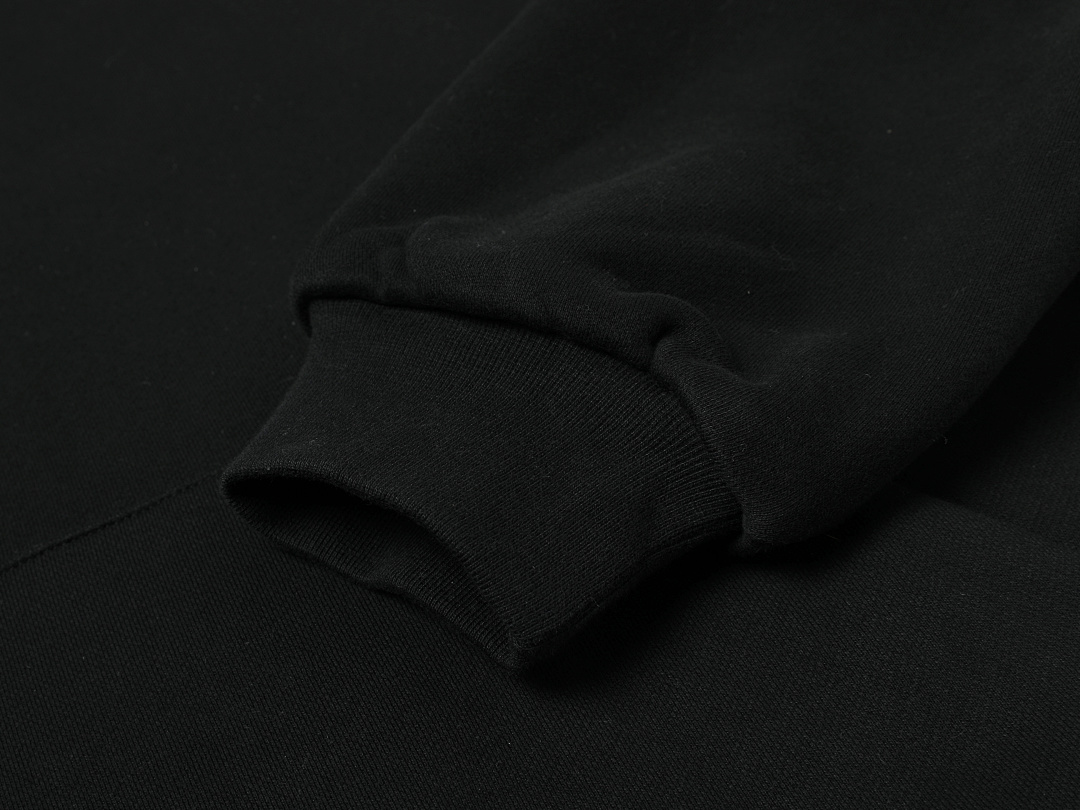 On Running 1000Gsm Union Kingdom Double-Layer 100% Cotton Fleece Reversible Cropped Fit Hoodie - Image 34