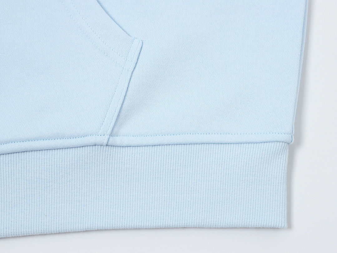 On Running 360Gsm Union Kingdom 100% Cotton French Terry Boxy Cropped Fit Zip-Up - Image 17