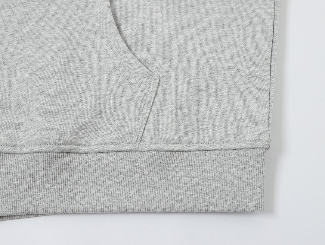On Running 360Gsm Union Kingdom 100% Cotton French Terry Boxy Cropped Fit Zip-Up - Image 8