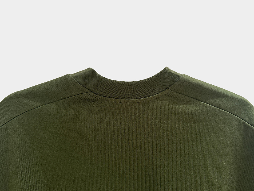 On Running 240Gsm Union Kingdom 100% Cotton Boxy Cropped Fit Blank T-Shirt - Image 53